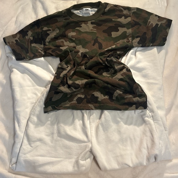 Camouflage T-Shirt - Picture 1 of 5
